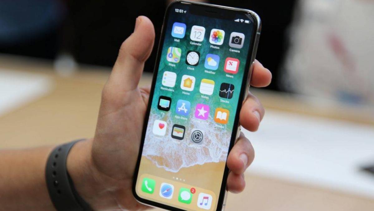 Ingyen iPhone-ért tetováltatta magára a T-Mobile logót